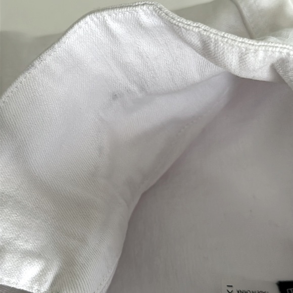 ELLIOTT & VINE || White Distressed with Ruffles Jeans Jacket. Sz. 1X - Picture 14 of 16